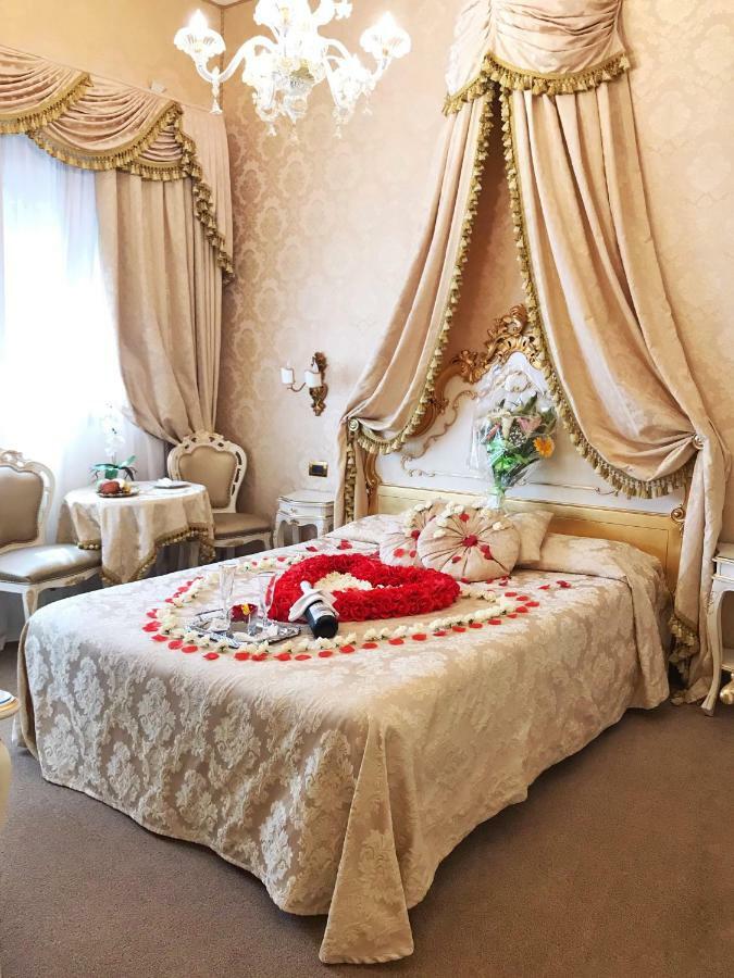 Residenza Veneziana Bed & Breakfast Bagian luar foto